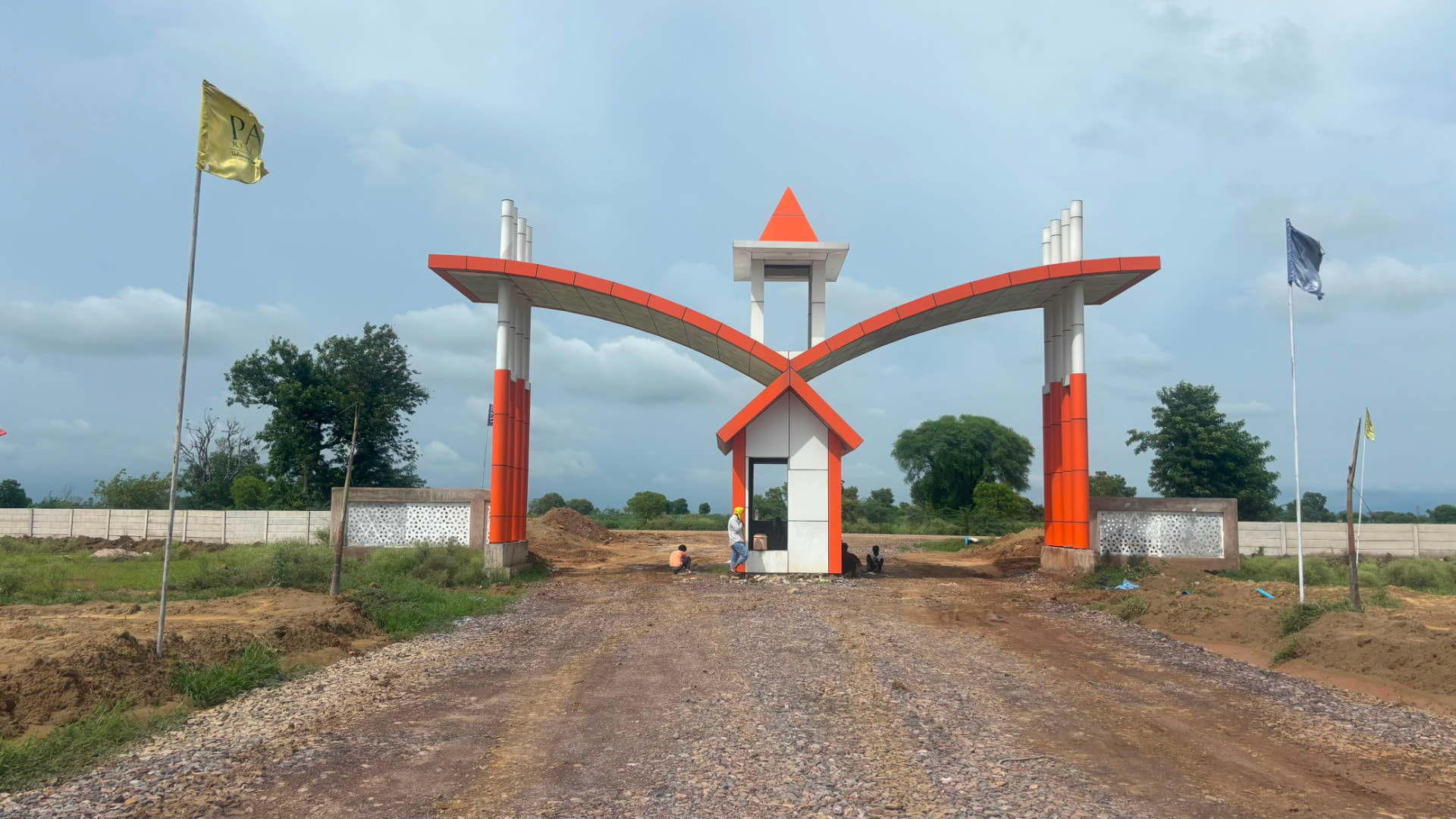 Main entrance gate at Lalita Kunj, Loharwari